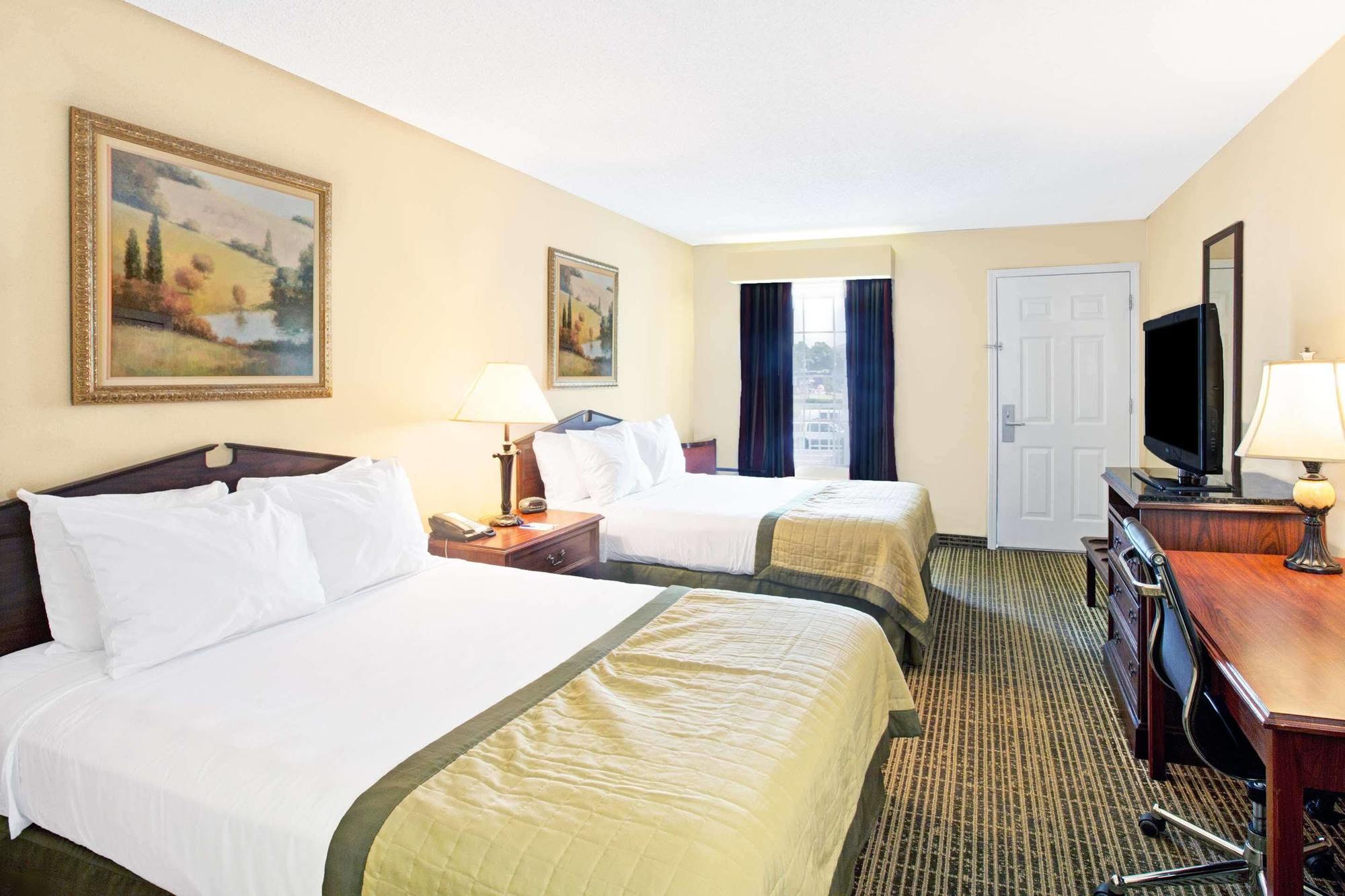 Baymont By Wyndham Gaffney Hotel Exterior photo